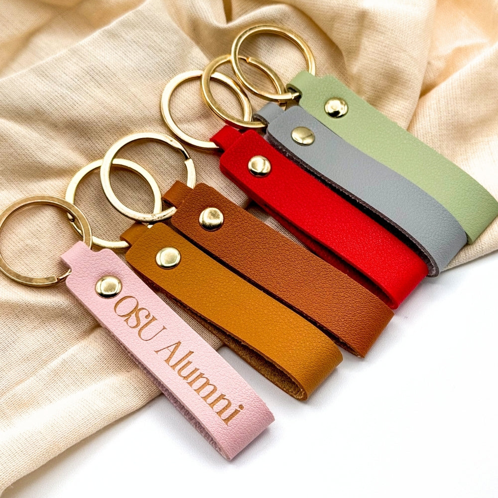 Trendy Personalized Leather Keychain for Keys – Custom Name Keychain - Cute Car Keychain and Keychain Aesthetic Perfect Custom Keychains for Alumni - Custom Name Tag Keychain