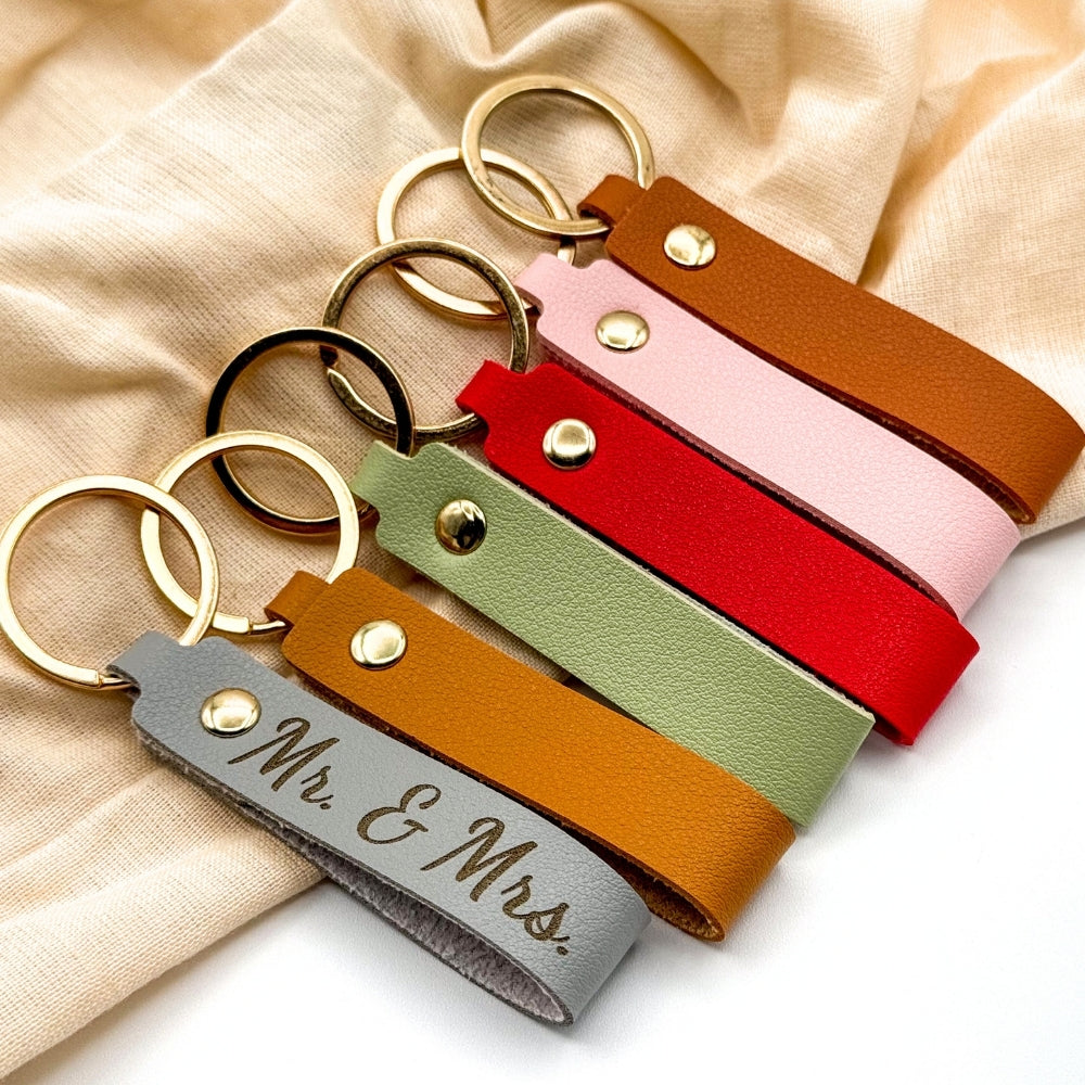 Personalized Leather Keychain for Married Couple Keychain - Custom Name Keychain, Perfect Gift for Wedding Day, Backpack Decorations, Leather Charm, Custom Leather Keychains for Marriage